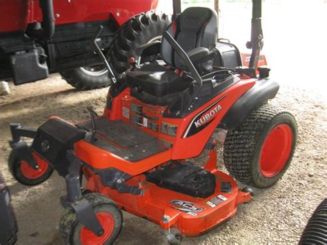 Used Kubota ZD1211 Lawn Mowers for Sale (83 listings)